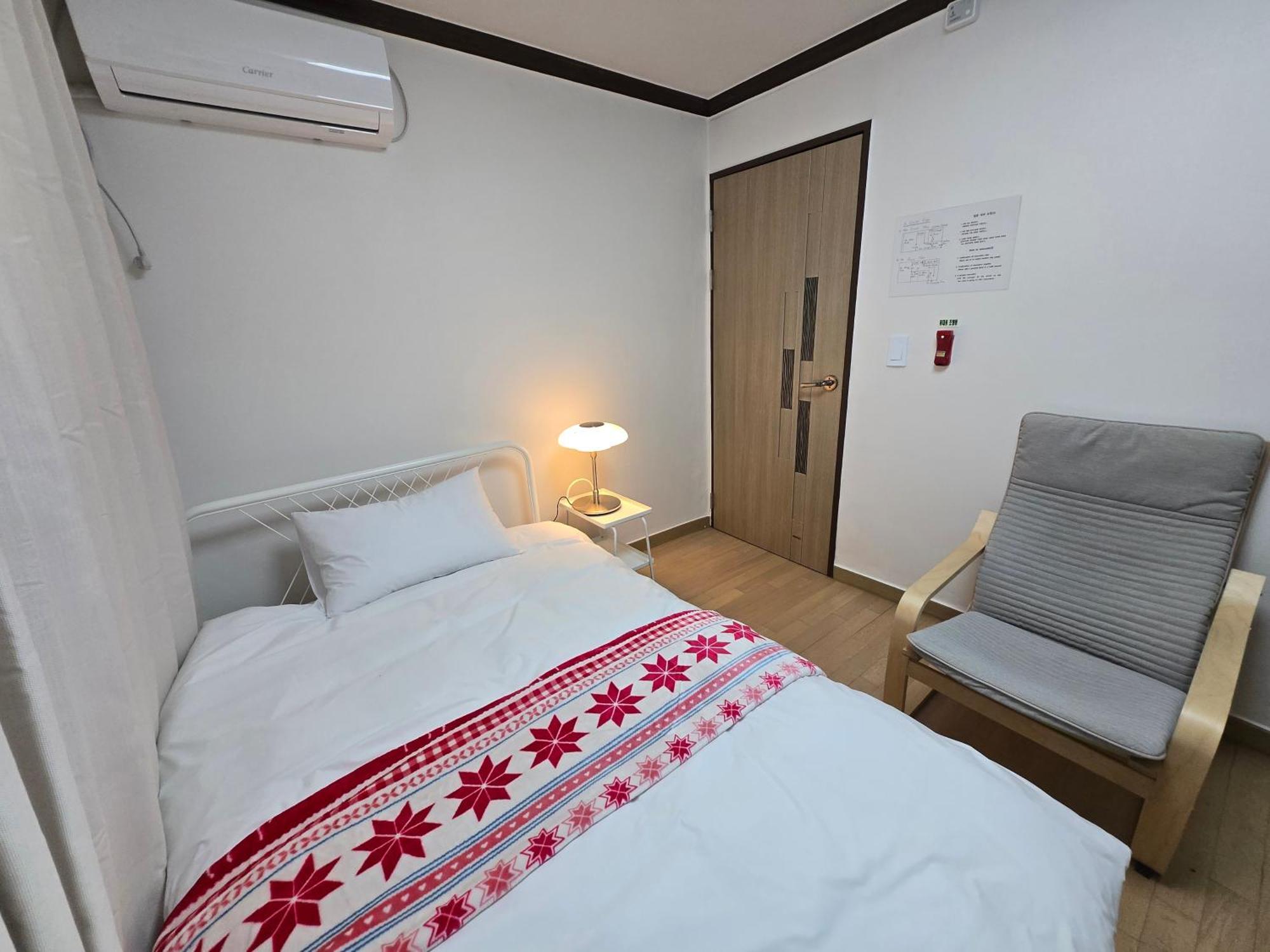 Guest house Orange House *